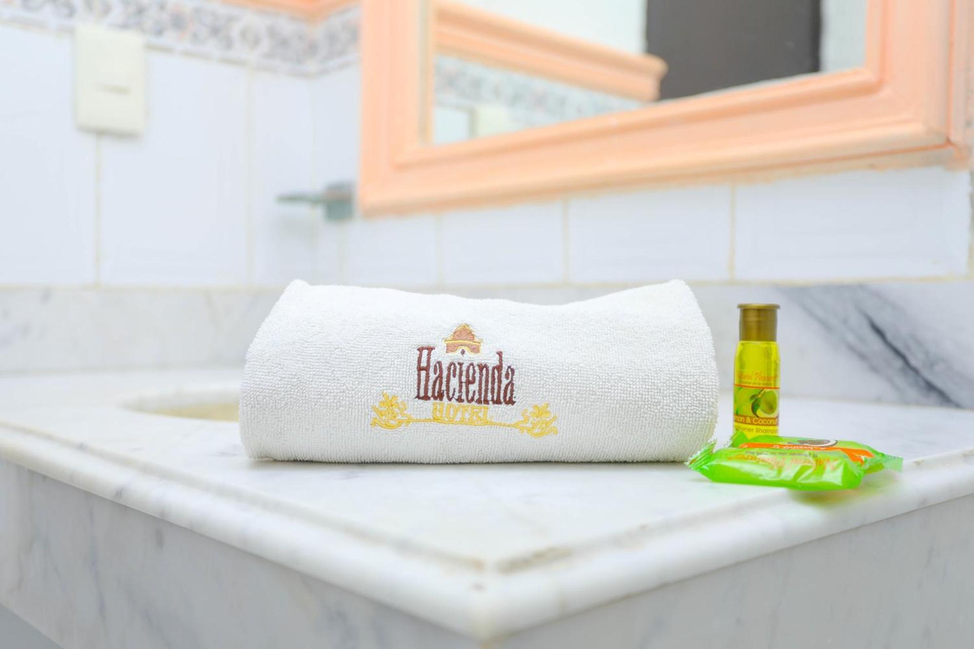 Hotel Hacienda Cancún Esterno foto